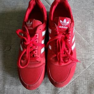 Adidas Tennis Shoes
